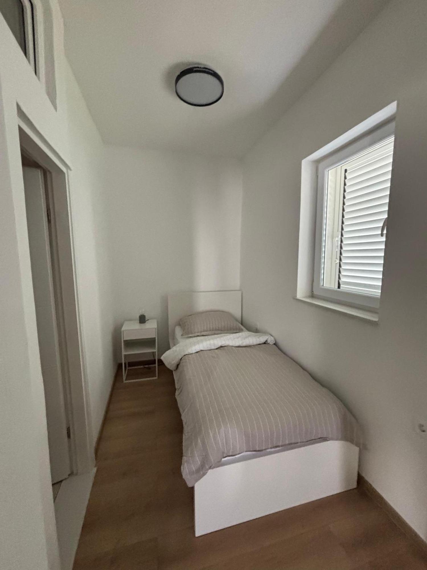 Studio Apartman Sedmica Zadar Exterior foto